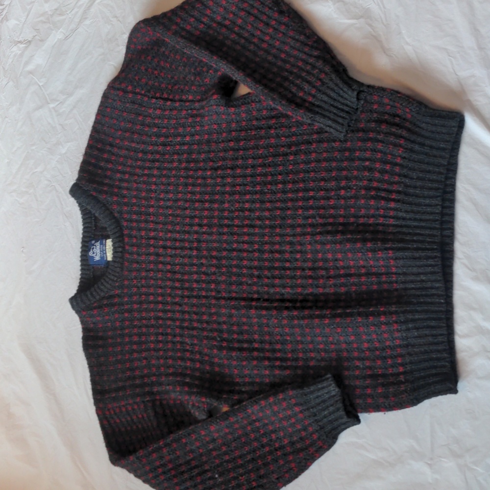 Woolrich Vintage 100% Wool Gray w/ Red Sweater Size XL